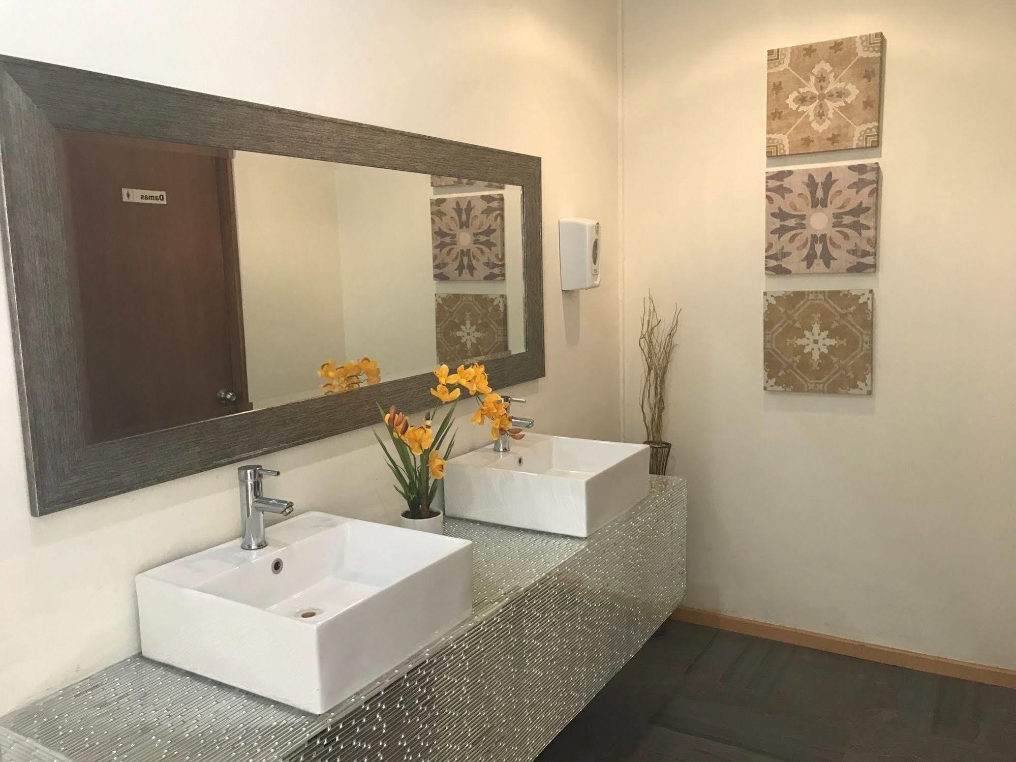 Capital Hotel Monclova Ngoại thất bức ảnh