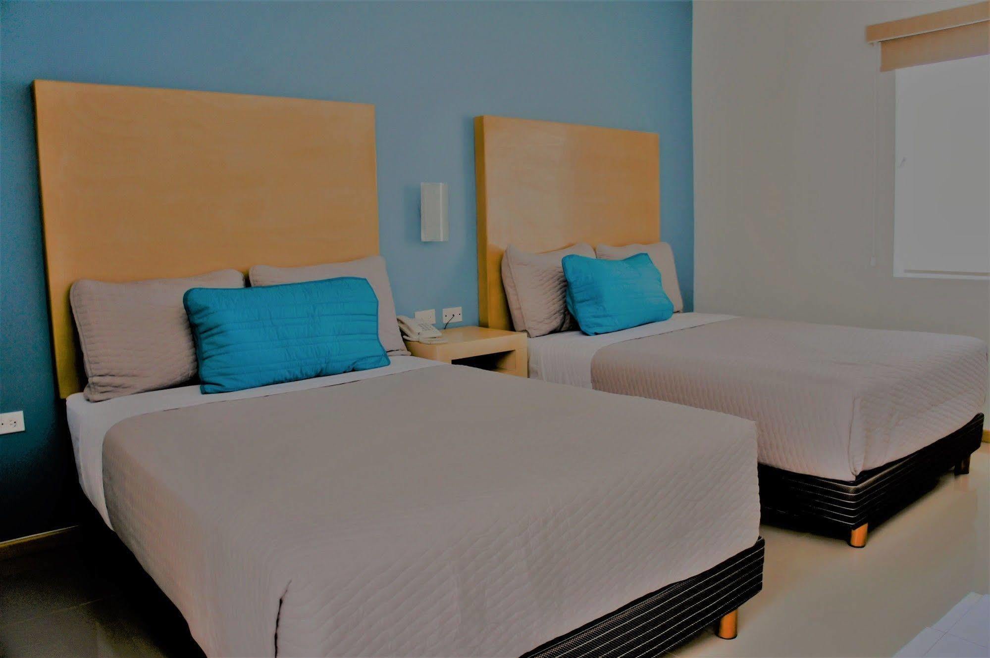 Capital Hotel Monclova Ngoại thất bức ảnh