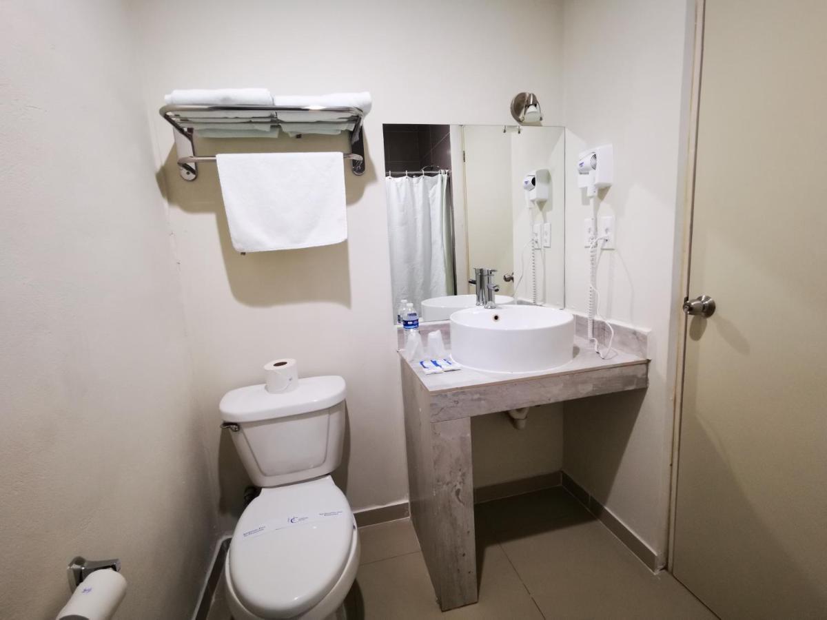 Capital Hotel Monclova Ngoại thất bức ảnh
